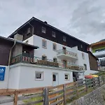 Blusnerhof Lägenhet Virgen