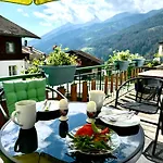 Blusnerhof * Virgen