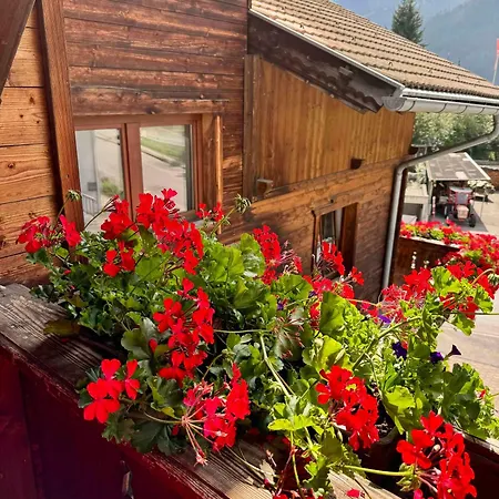 Blusnerhof アパート ヴィルゲン