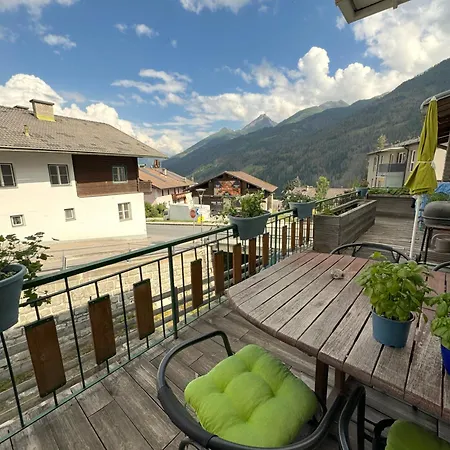 Blusnerhof Apartment