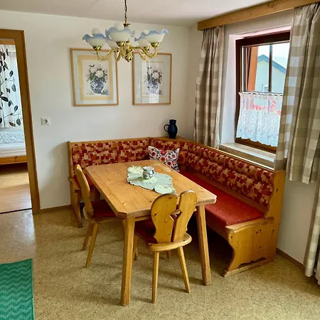 Blusnerhof Apartment *