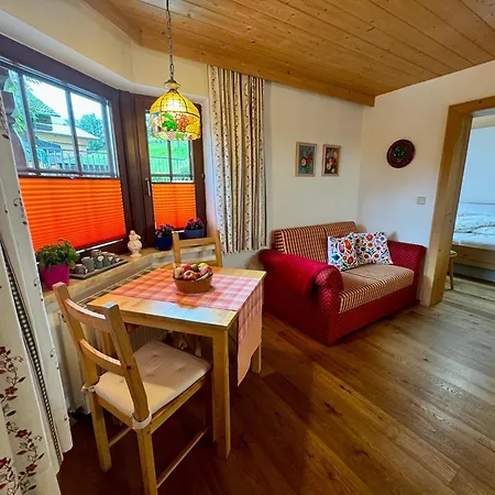 Blusnerhof Apartment
