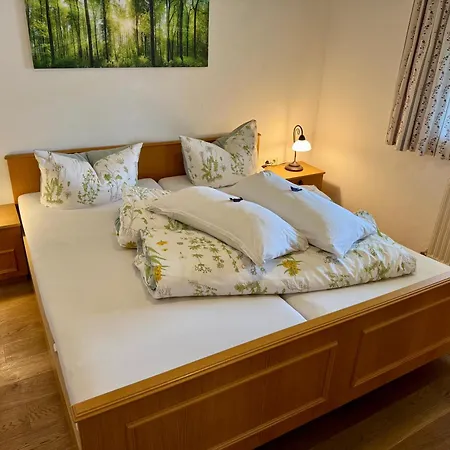 Blusnerhof Apartment *