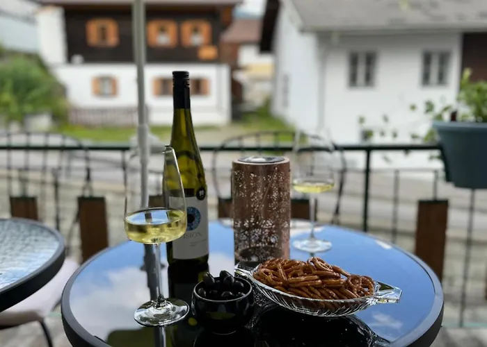 布鲁森纳霍夫酒店 公寓 *